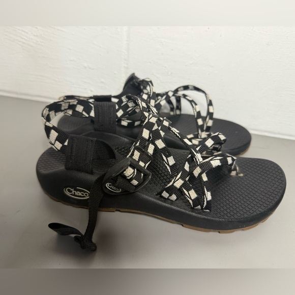 Chaco Monochrome Strappy Sandals - Picture 3 of 6
